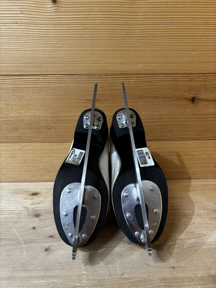 GRAF Montana  Gr. 19MP (EU 30)